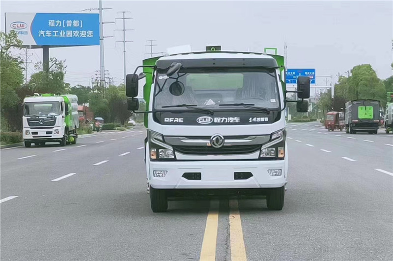 國(guó)六東風(fēng)大多利卡8噸(1.5水6塵)吸塵車