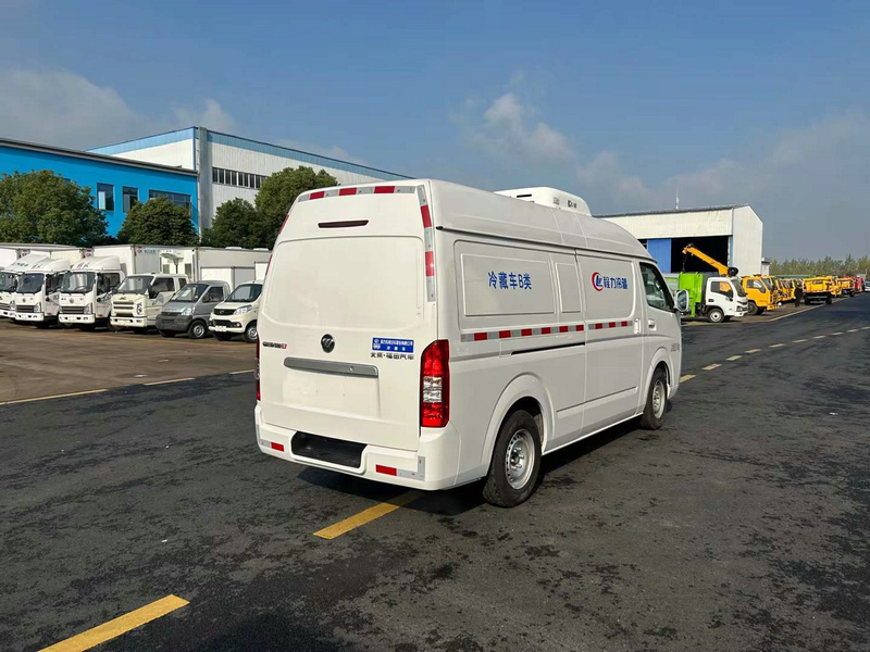 國六福田G7汽油面包冷藏車