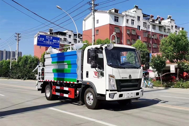 重汽豪沃藍牌灑水車(7方)